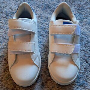 Kelma Kids Sneakers Size 11.5 White Heel Tab Casual Athletic Shoes